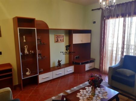 APARTAMENT ME QERA 2+1 RRUGA E KAVAJES 650 EURO FH-68935