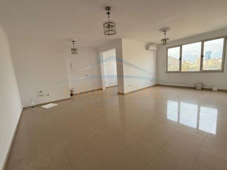 Qera, Ambient per zyra, Rruga e Kosovareve, Tirane