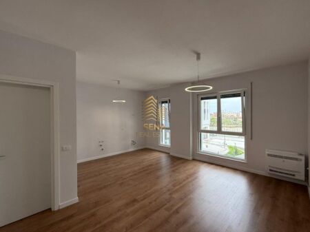 Qira, Ambient biznesi 2+1, Rruga 5 Maji – Kompleksi ”Tirana Uptown”, 60.000 Lek/muaj