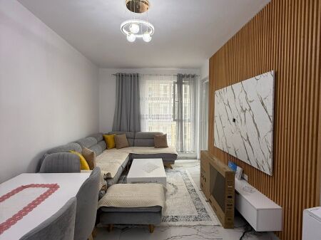 Appartamento 2+1+2 con posto auto in affitto