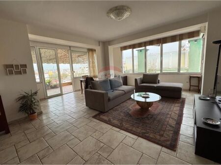 Apartament 2+1 per shitje,Sheshi Wilson