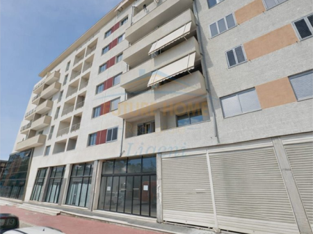 Shitet, Apartament 2+1, Kinostudio, Tiranë LI67425