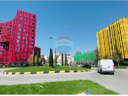 Dyqan - Për Shitje - Rruga e Elbasanit, Tiranë(ID: 530181095-58)