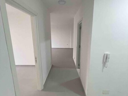 Office for Rent 2+1 Near Dibra Street (ID BZ2916) Tirana