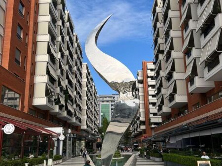 Ambient Biznesi OPEN SPACE me qira | Kompleksi Delijorgji