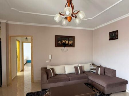 APARTAMENT ME QERA 2+1+2 KOPSHTI BOTANIK 60.000 LEKE FH-68983