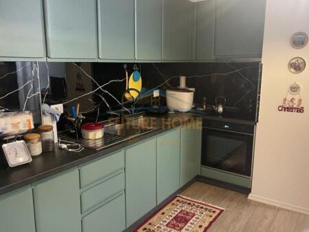 Affitto, Appartamento 2+1 Univers City, Tirana.