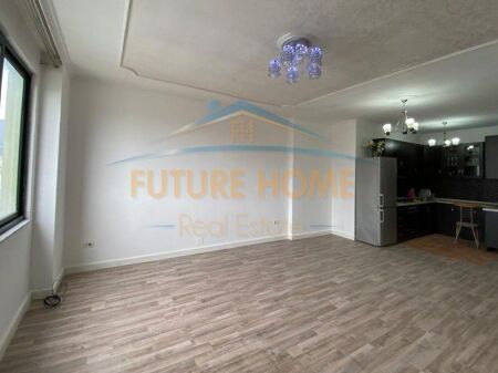 Qira, Ambient per zyra, Ish Ekspozita