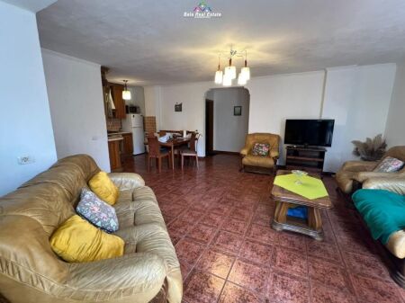 Apartament Ne Shitje 2+1 Tek Zogu i Zi (ID B120833) Tirane