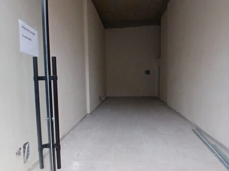 Jepet ambjent biznesi me Qera tek Brryli, Tirane