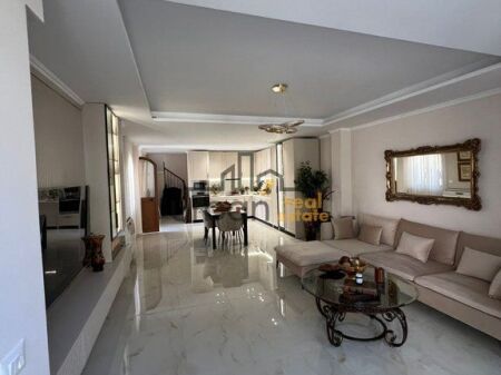 Qera, Vilë 2 Kate, Xhamllikun, Tiranë - 2000€ | 150 m²