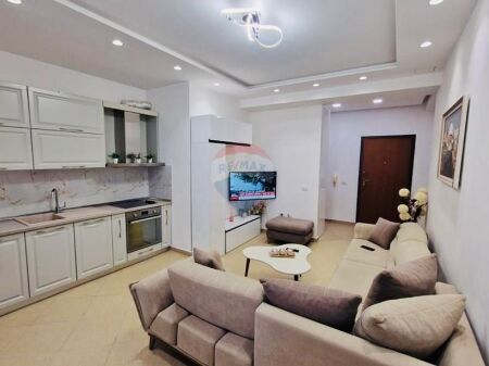 Apartment 1+1 Paris Commune