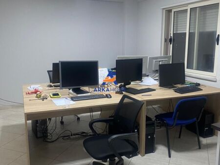 AFFITTASI APPARTAMENTO 2+1 "VIA JORDAN MISJA" 60000 LEKE