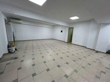 Jepet me qera ambient biznesi