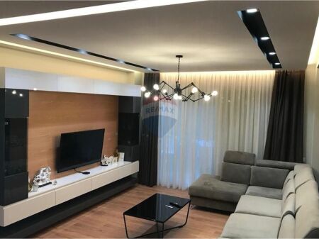 Appartamento 2+1 in affitto, Piazza Willson