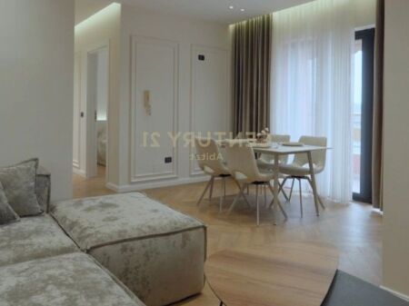 Appartamento in vendita 2+1 e guardaroba, Di fronte a Delijorgji