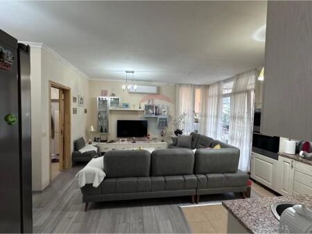 Appartamento 2+1+2 in vendita vicino al Giardino Botanico