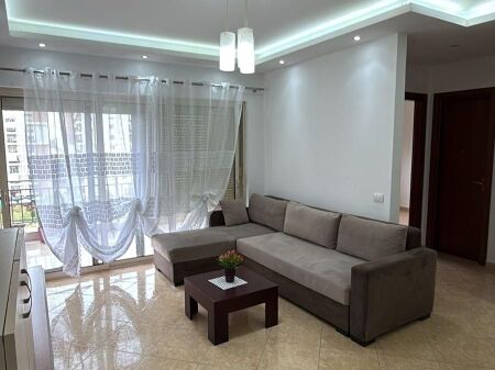 Affitto | Apartament 2 + 1 | Fusha Aviacionit | 600 €/mese