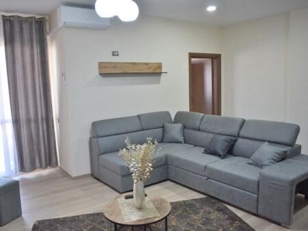 🏡 Jepet me qira apartament 1+1 📍 Tek Globe / përballë Delijorgjit💶 Çmimi: 600€/muaj