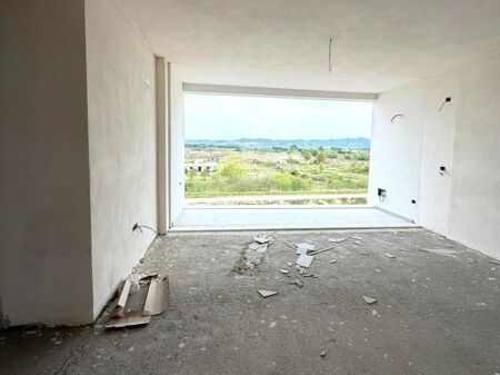 🌊Porto Lalëzi 🏖️ Apartament 1+1 për Shitje