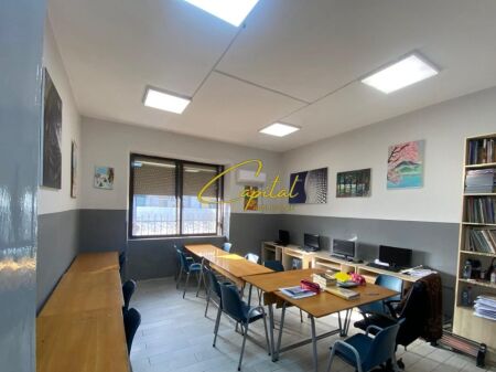 AMBIENT BIZNESI ME QIRA 100 M2 ISH BLLOKU 80.000 LEKE