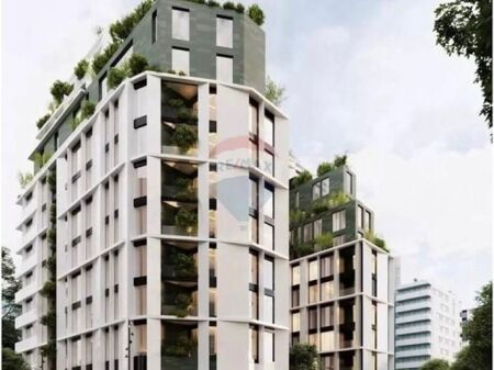 Shitet Apartament 1+1 tek Komuna e Parisit