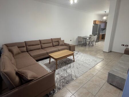 Jepet me qira apartament 2+1 tek Ish URT Durres