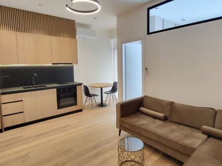 Shitet Apartament 1+1 – Liqeni i Thatë, Tiranë