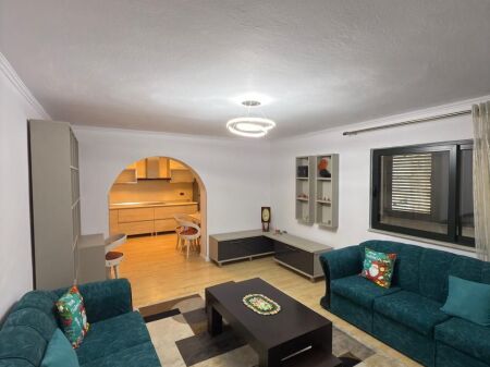 Shitet 2+1,Shkolla Baletit