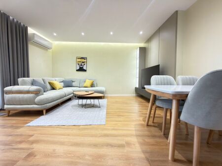 Apartament 1+1 ne shitje.  Galeria Roma Rr.Kavajes! 280.000 €
