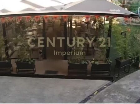 Lokal me qira në Rrugën e Barrikadave, Tiranë – 800€/muaj