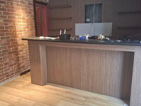 LOLAL ME QIRA TE 21 DHJETORI. BUZE RRUGES