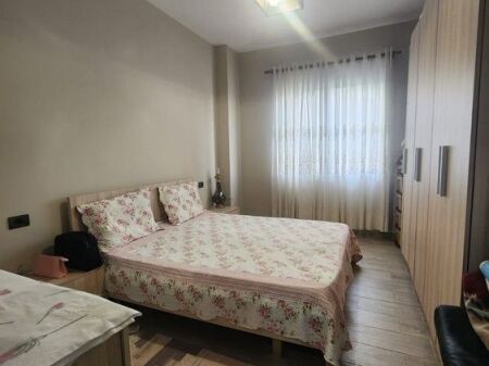 Apartament ne shitje 1+1 , Fresku