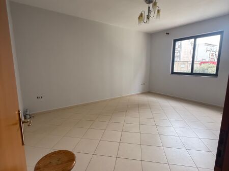 In affitto a 21 Dhjetori