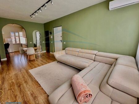 Shitet, Apartament 2+1, Rruga e Durrësit, Tiranë