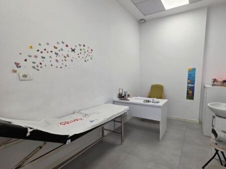 Ambient Klinike per qera