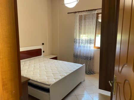 Affittasi in Unaza 2+1+Parcheggio 450 All