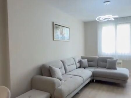 Apartament 1+1 me qira tek Kontakti tek 21 Dhjetori!