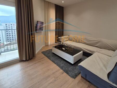 Qera 1+1+ parkim , Kaimi