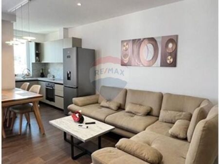 Apartament - Për Qira - Rruga Mine Peza, Tiranë