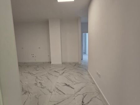 Jepet me qira zyrë,Delijorgj