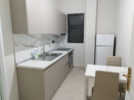 Qera | Apartament 1 + 1 | Spitali Amerikan 2 | 400 €/muaj