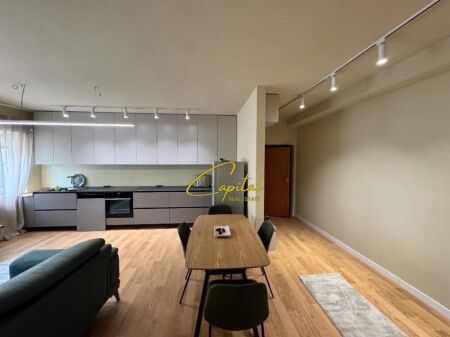 APARTAMENT ME QIRA 2+1 RRUGA E DURRESIT 1.100 EURO