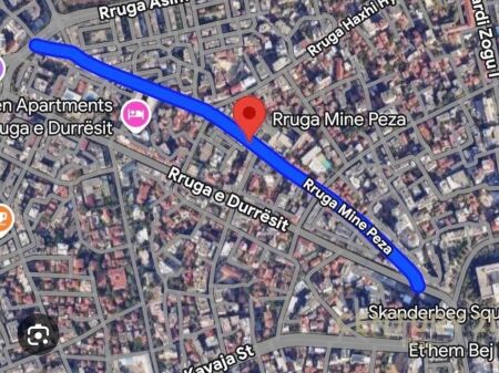 Locale commerciale in affitto in Via Mine Peza