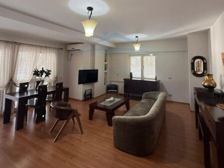 Bllok , Qera, Apartament