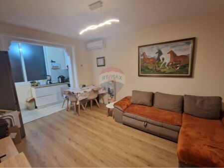 Apartament - Për Shitje - Rruga Asim Vokshi, Tiranë