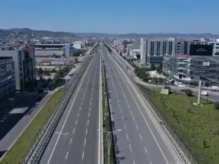 Ambient për Qira – Rruga Autostrade Tiranë–Durrës