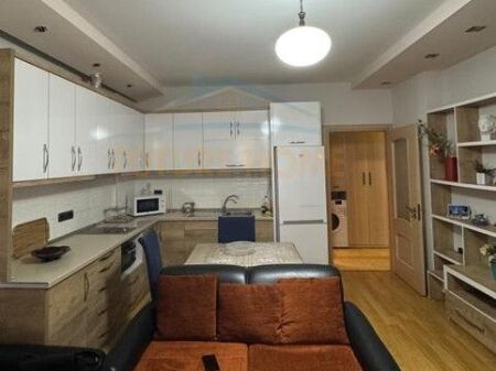 Qera,Apartament 2+1+2, Fresk, Tirane