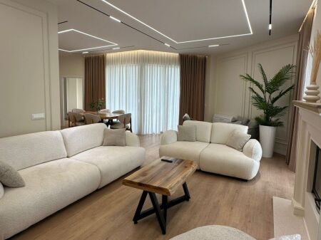 📍 Vilë me Qira në Green Valley Residences  Liqeni i Thatë