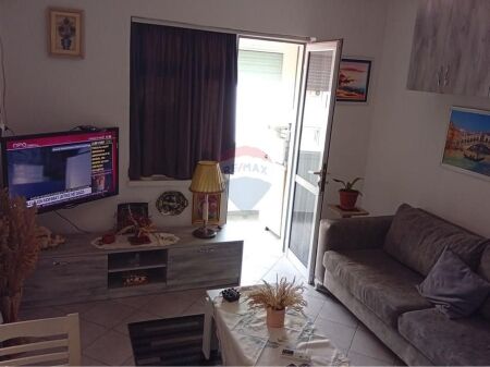 Apartament - Për Qira - Brryli, Tiranë